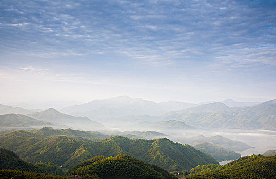 大别山群山