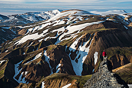 女人,赞赏,风景,火山,雪冠,流纹岩,山峦,兰德玛纳,自然,自然保护区,高地,冰岛,欧洲