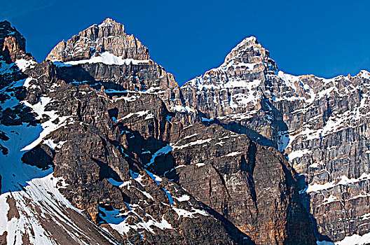仰视,山脉,顶峰,班芙国家公园,艾伯塔省,加拿大
