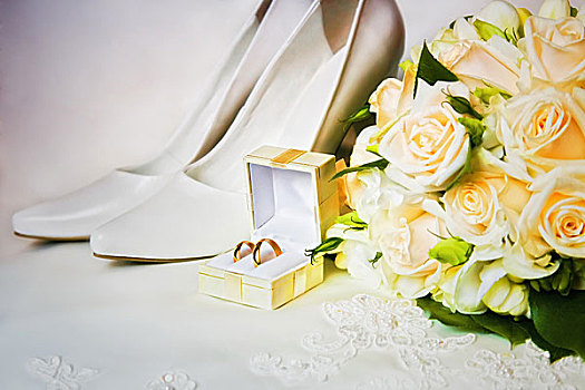 婚戒,收件箱,花束,玫瑰,高跟鞋