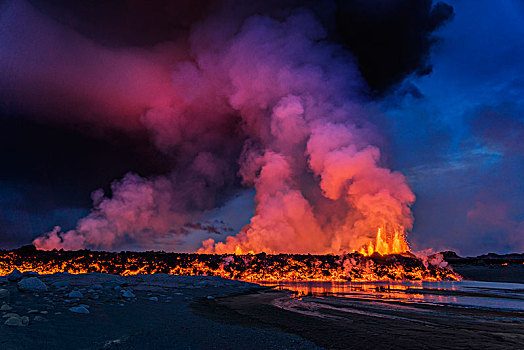 发光,火山岩,喷发,裂缝,靠近,火山,冰岛,八月,北方,岩浆
