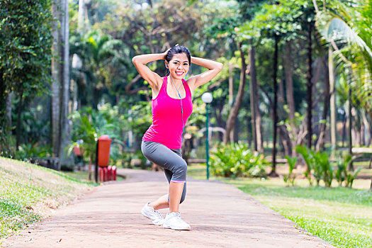 亚洲女性,伸展,健身,训练