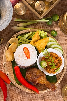 印度尼西亚,炸鸡,米饭