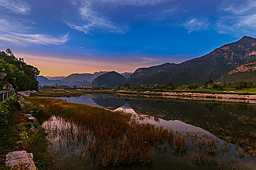 北京房山十渡风景区一渡新新小镇高尔夫俱乐部旅游休闲