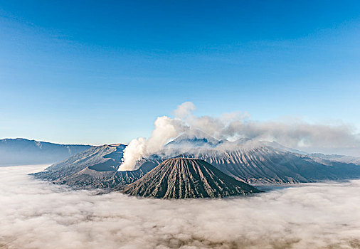 婆罗摩火山,烟,火山,婆罗莫,国家公园,东方,爪哇,印度尼西亚,亚洲