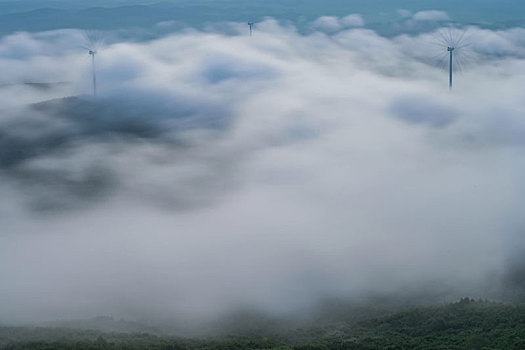 云雾,风力发电机