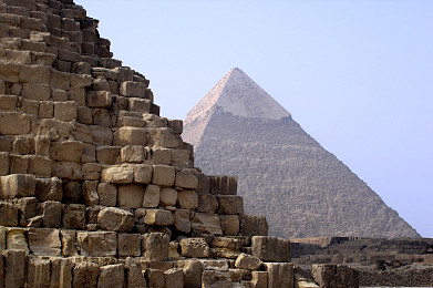吉萨大金字塔图片
