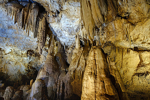 洞穴,黑山,欧洲