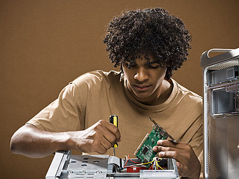 男青年,修理,电脑