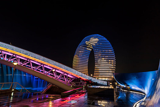 湖州市月亮酒店夜景风光