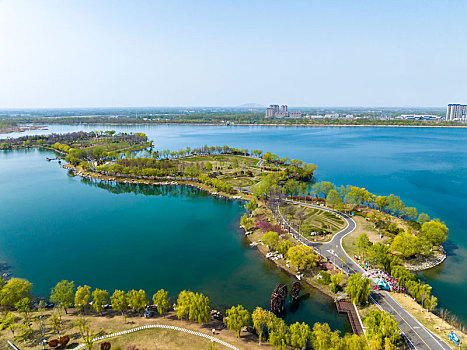 江苏东海,一湖春水,一幅美景