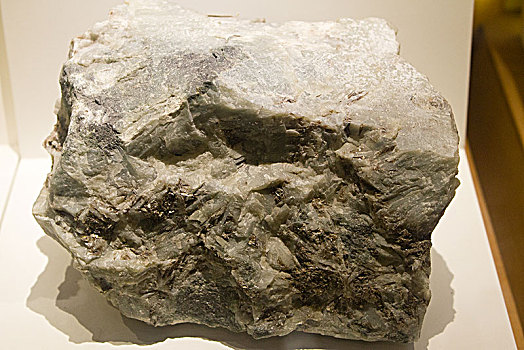 硼镁石矿