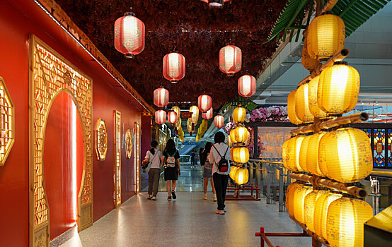 羊城广州天河正佳广场商圈的中国风展现文化自信