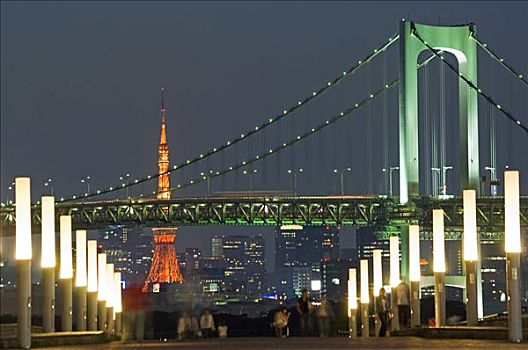 彩虹桥,东京塔