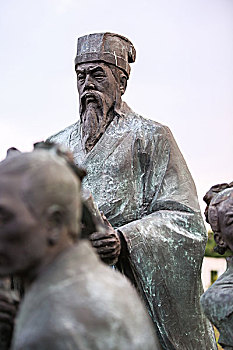 中国古代官吏塑像