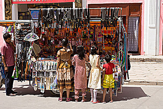 维吾尔,女孩,购物,配饰,老城,喀什葛尔,新疆,地区,丝绸之路,中国