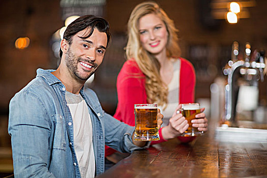男青年,女人,拿着,啤酒杯,酒吧,年轻,男人,头像
