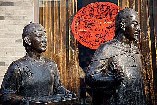 老北京市井生活人物雕塑