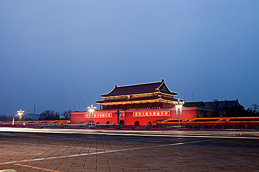 北京地标建筑天安门前夜景