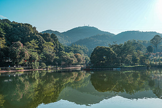 初冬12月登高羊城广州帽峰山沿途美景