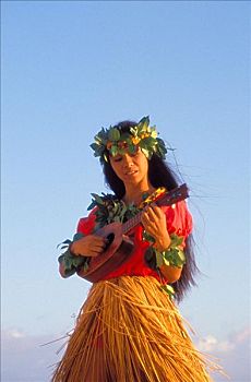 夏威夷,女青年,夏威夷四弦琴,草裙,齐墩果状念珠藤,花环,鲜明