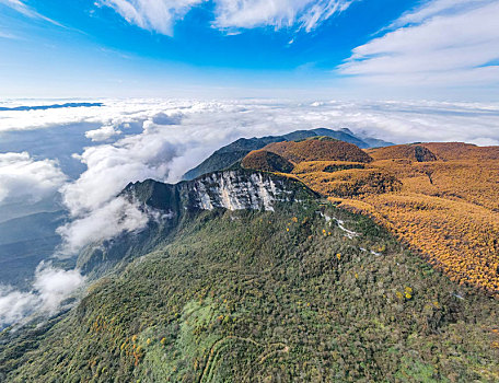 重庆巫山,深秋的梨子坪