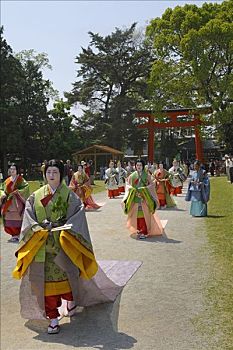 女性,皇家,家庭,穿,传统头饰,和服,时期,神祠,京都,日本,亚洲