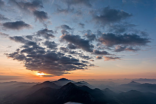 日出,高处,巴伐利亚阿尔卑斯山,上巴伐利亚,巴伐利亚,德国,欧洲