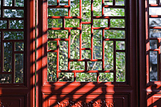 上海豫园的古典式窗户