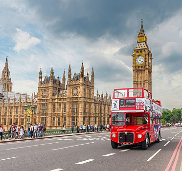 双层巴士,威斯敏斯特桥,威斯敏斯特宫,议会大厦,大本钟,威斯敏斯特,伦敦,英格兰,英国