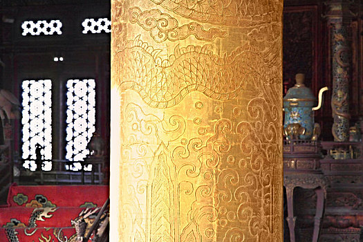 故宫太和殿里的盘龙金柱