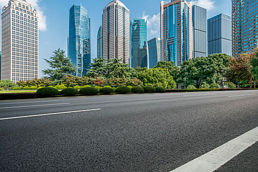 沥青路面和建筑景观