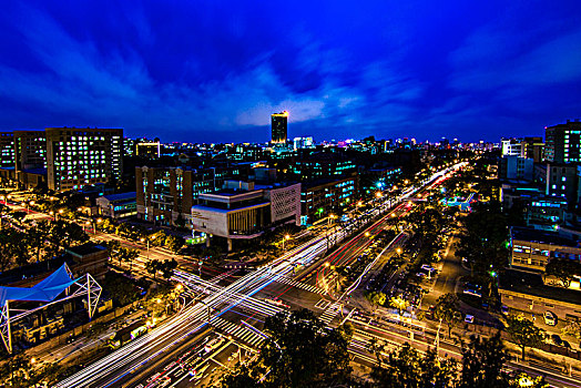 成大夜景