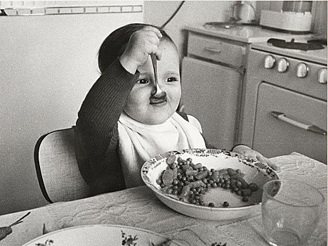 幼儿,吃,勺子,20世纪50年代,20世纪60年代,精准,地点,未知,法国,欧洲