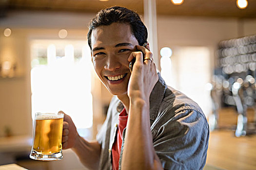 男人,啤酒,交谈,手机,餐馆,头像
