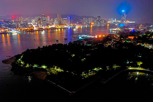 航拍福建厦门鼓浪屿风景名胜区夜景