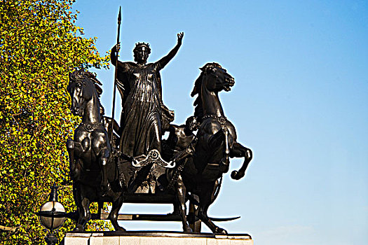 英格兰,伦敦,威斯敏斯特,铜像,战士,女王,威斯敏斯特桥,泰晤士河,堤,中心