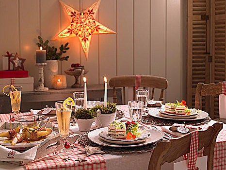 喜庆,圣诞桌,黄瓜,三文鱼,汤碗,榅桲树,切片,包装,熏肉