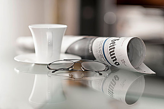 静物,日报,一对,眼镜,咖啡杯