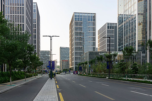 济南汉峪金谷现代办公楼和广场街道