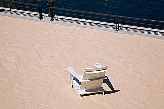 草坪椅,沙子,城市,海滩