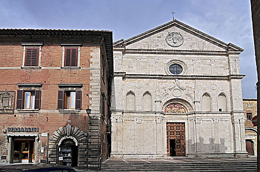 教堂,蒙蒂普尔查诺红葡萄酒,锡耶纳,托斯卡纳,意大利