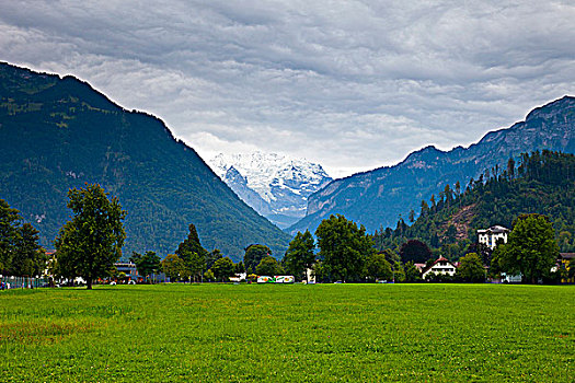 瑞士因特拉肯,interlaken