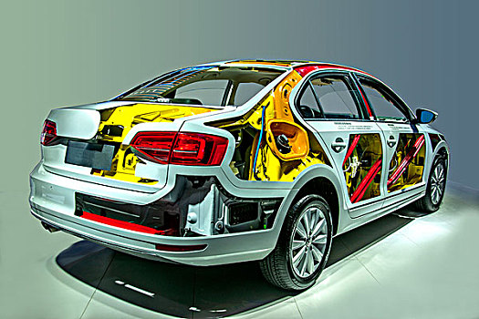 2022重庆汽车展展示的汽车剖析车辆