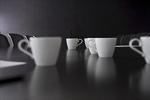 咖啡杯,会议桌