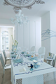 桌子,喜庆,白色,蓝色