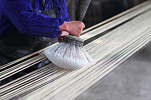 夏布纱线生产-刷布,浆纱