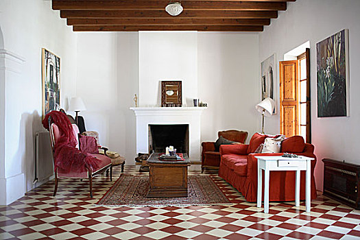 起居室,方格,地面,展示,木梁,高处,红色,沙发