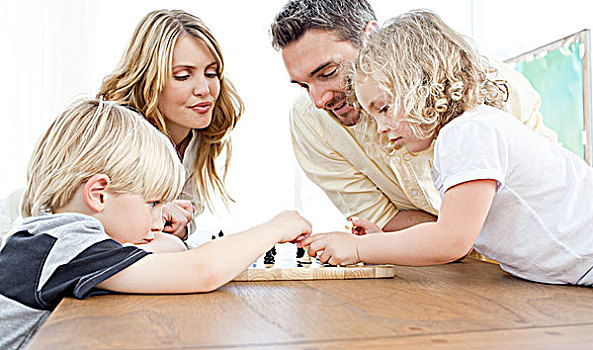 家庭,玩,下棋,桌子,在家