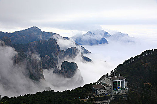 黄山风景区西海大峡谷和太平索道站